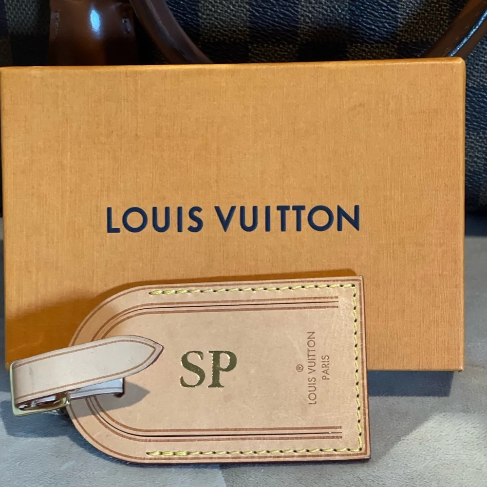Louis Vuitton luggage Tags, set of two. - Picture 2 of 7